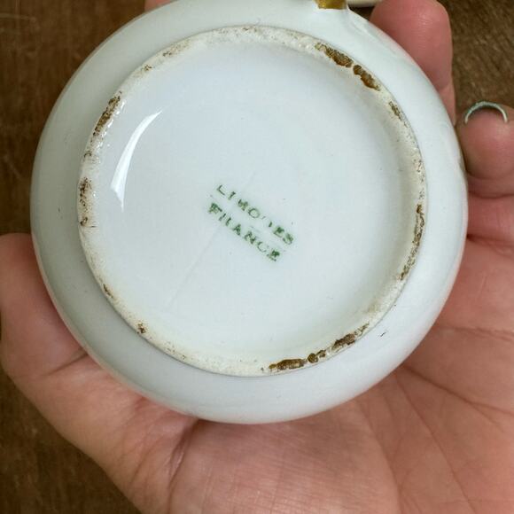 Vintage Antique 1930s Purple Violet Limoges France‎ PMS Bavaria Tea cup & saucer - Picture 3 of 8